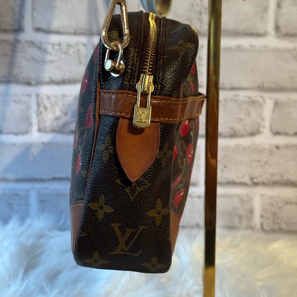 Louis Vuitton Cherry Collection Hand Painted upcycled makeup crossbody - Picture 7 of 12